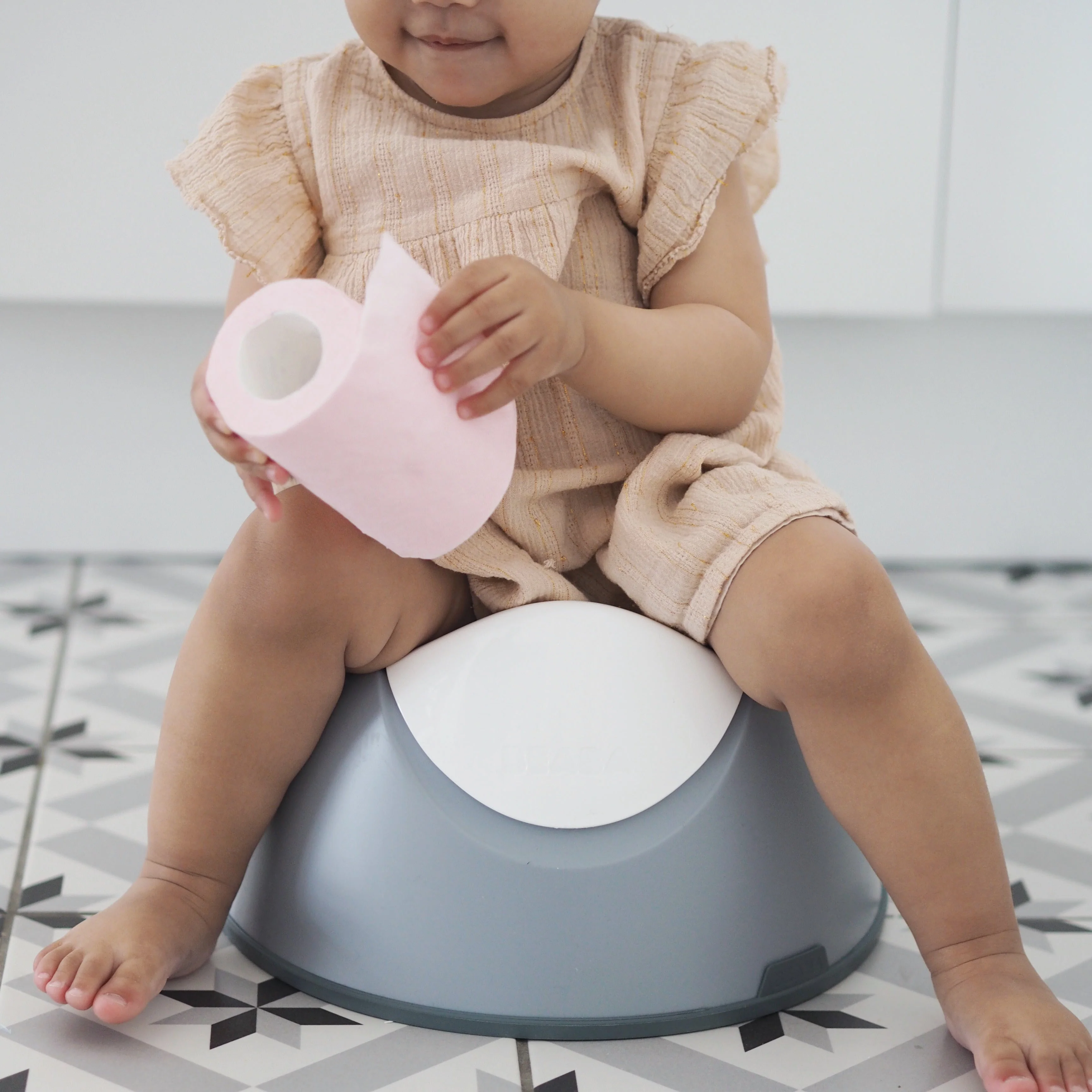 Ergonomic Training Potty - Image 18