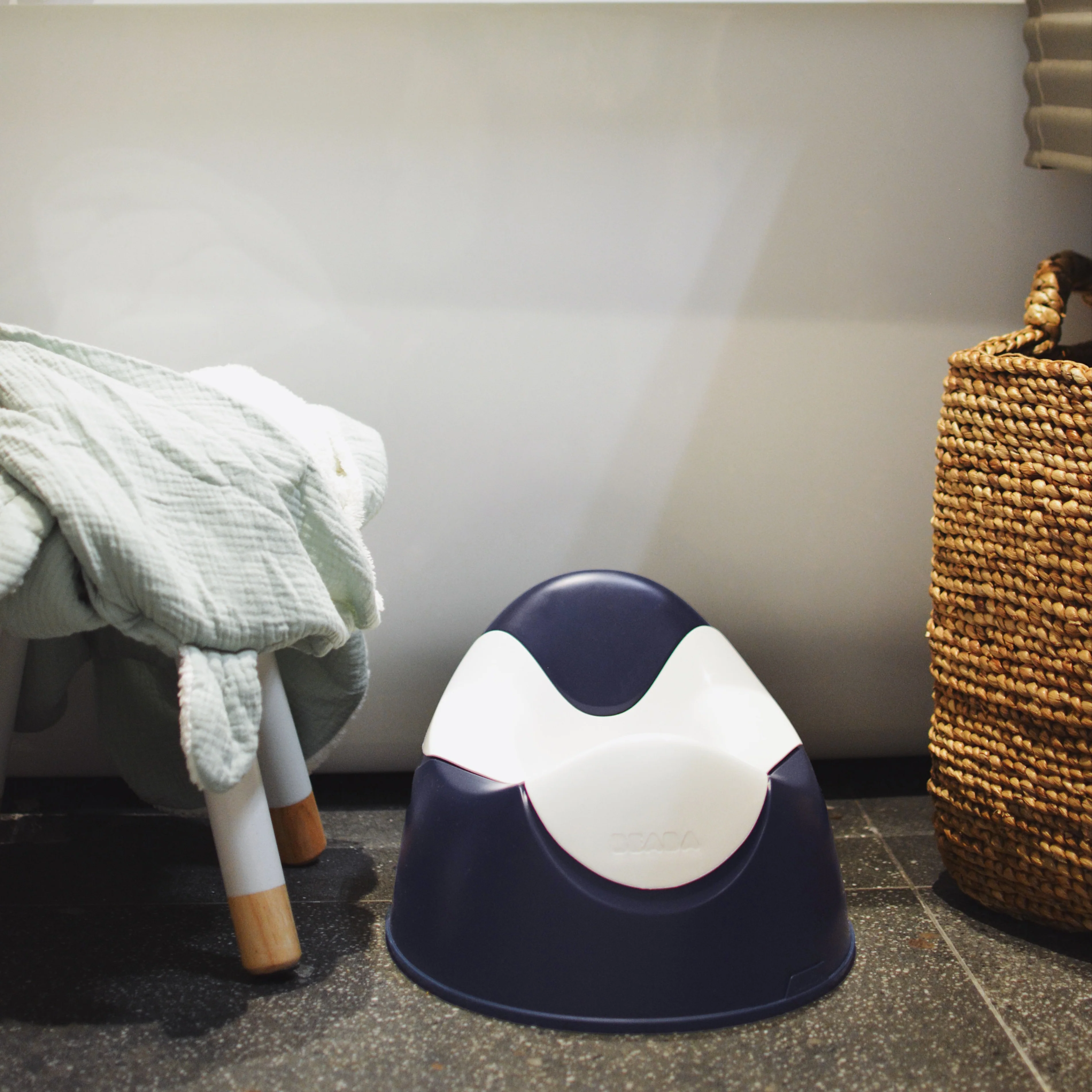 Ergonomic Training Potty - Image 4