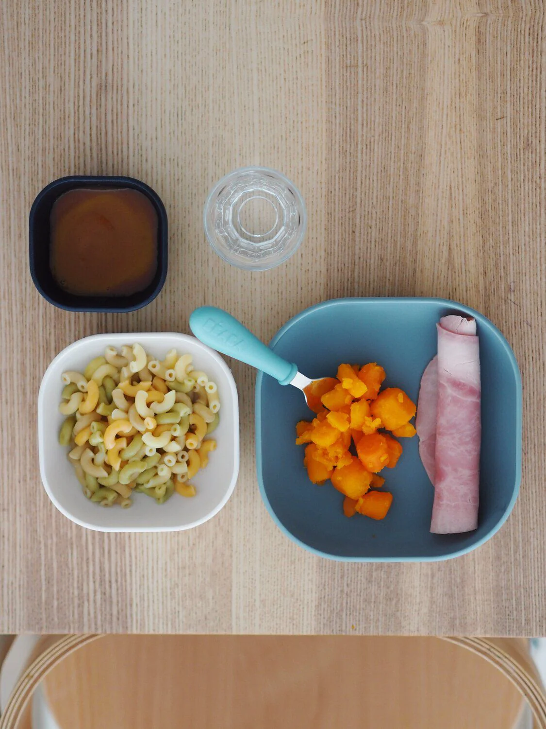Silicone 3 piece nesting bowl set - Image 7