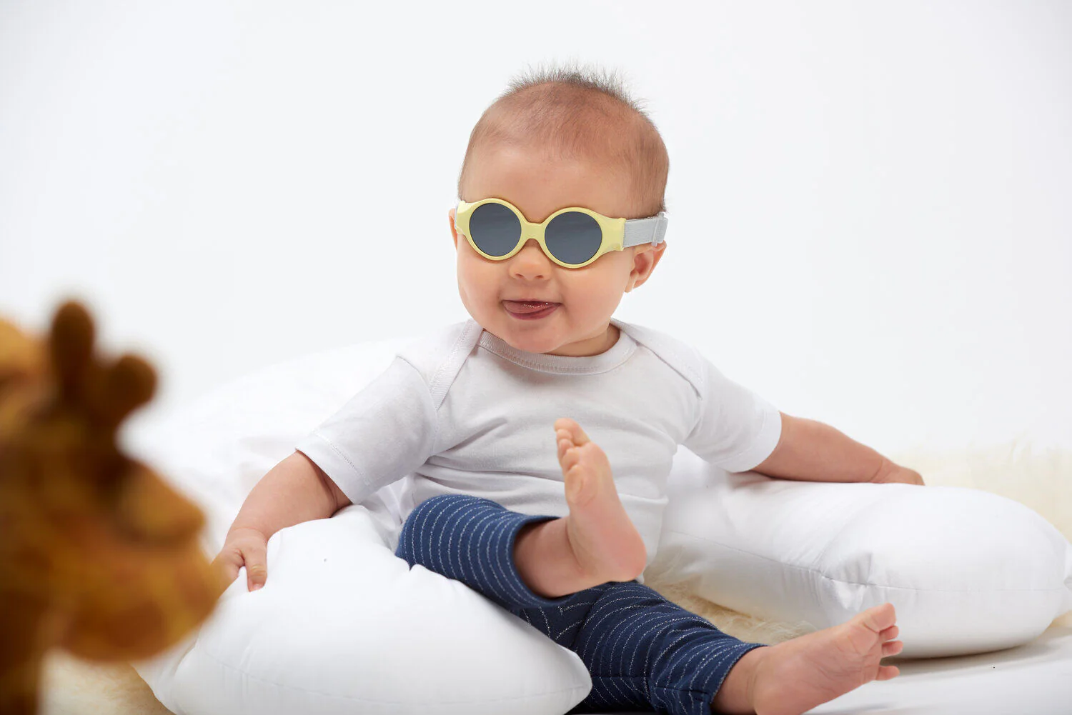 Sunglasses 0-9 months - Image 37