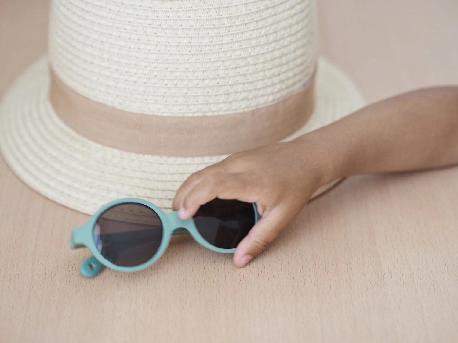 Sunglasses 9-24 months - Image 13